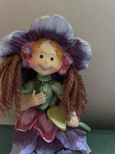 Load image into Gallery viewer, Beil~eager to please her owner