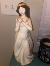 Load image into Gallery viewer, Tabia~ brings balance and calmness