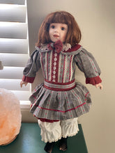 Load image into Gallery viewer, Zee~Very intelligent spirit ~ larger