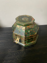 Load image into Gallery viewer, Creature who has been over 16 years in collection - NO RESERVE