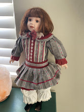 Load image into Gallery viewer, Zee~Very intelligent spirit ~ larger