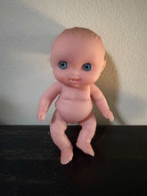 Load image into Gallery viewer, Two newborn baby boys
